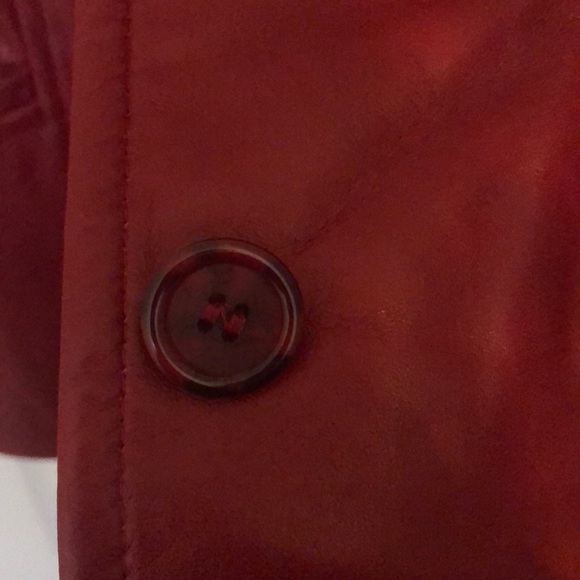 Classy Red leather Danier jacket - Picture 3 of 3